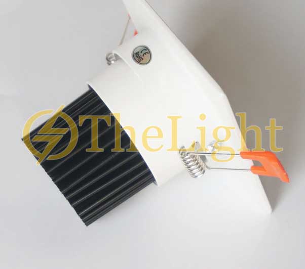Đèn led âm trần vuông downlight COB 7w D90