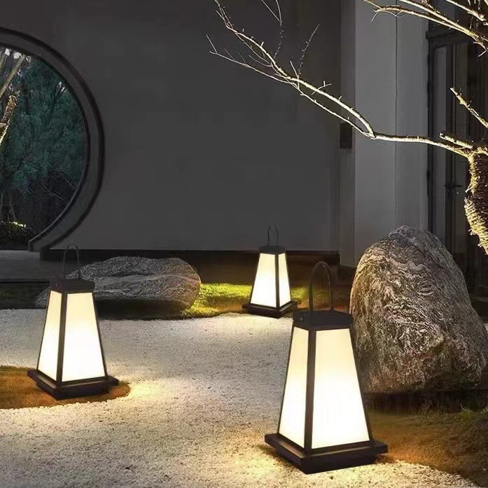 Đèn sân vườn kiểu Nhật chiếu sáng lối đi